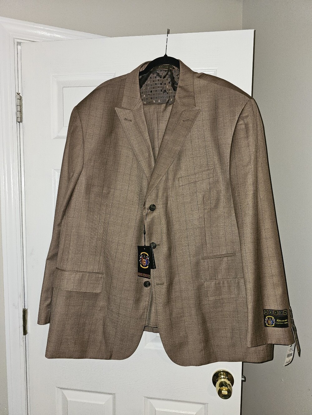 MECCA Tailored 2 Piece Mens Brown Suit